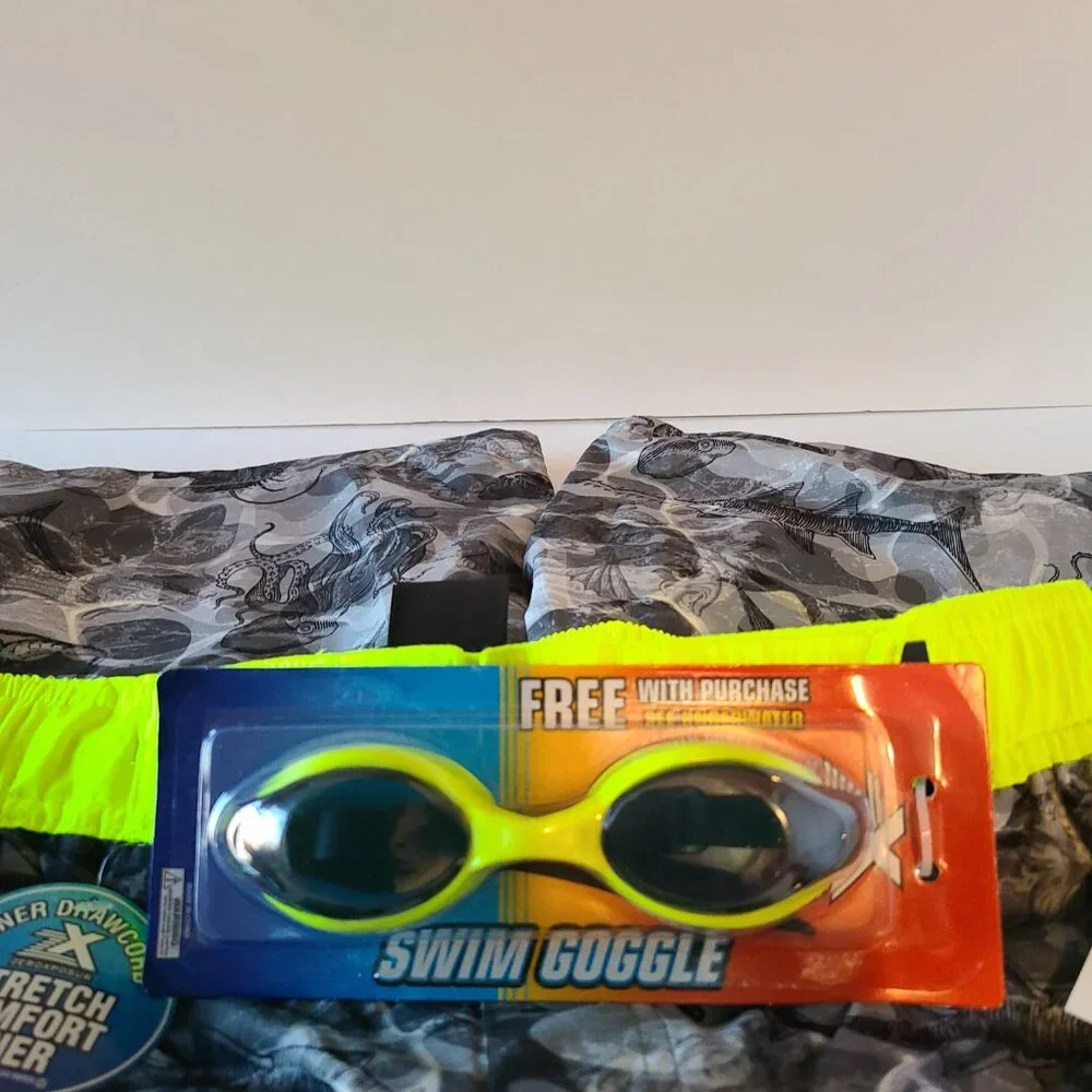 XEROXPOSUR SWIM SHORTS & GOGGLES -UPF 50+ SHARKSKIN SIZE 18/20
